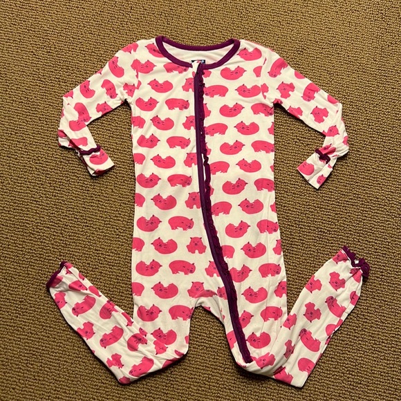 3 FOR $30 - Kickee Pants Wombat Muffin Ruffle Coverall with Zipper - PLAY - Picture 1 of 6